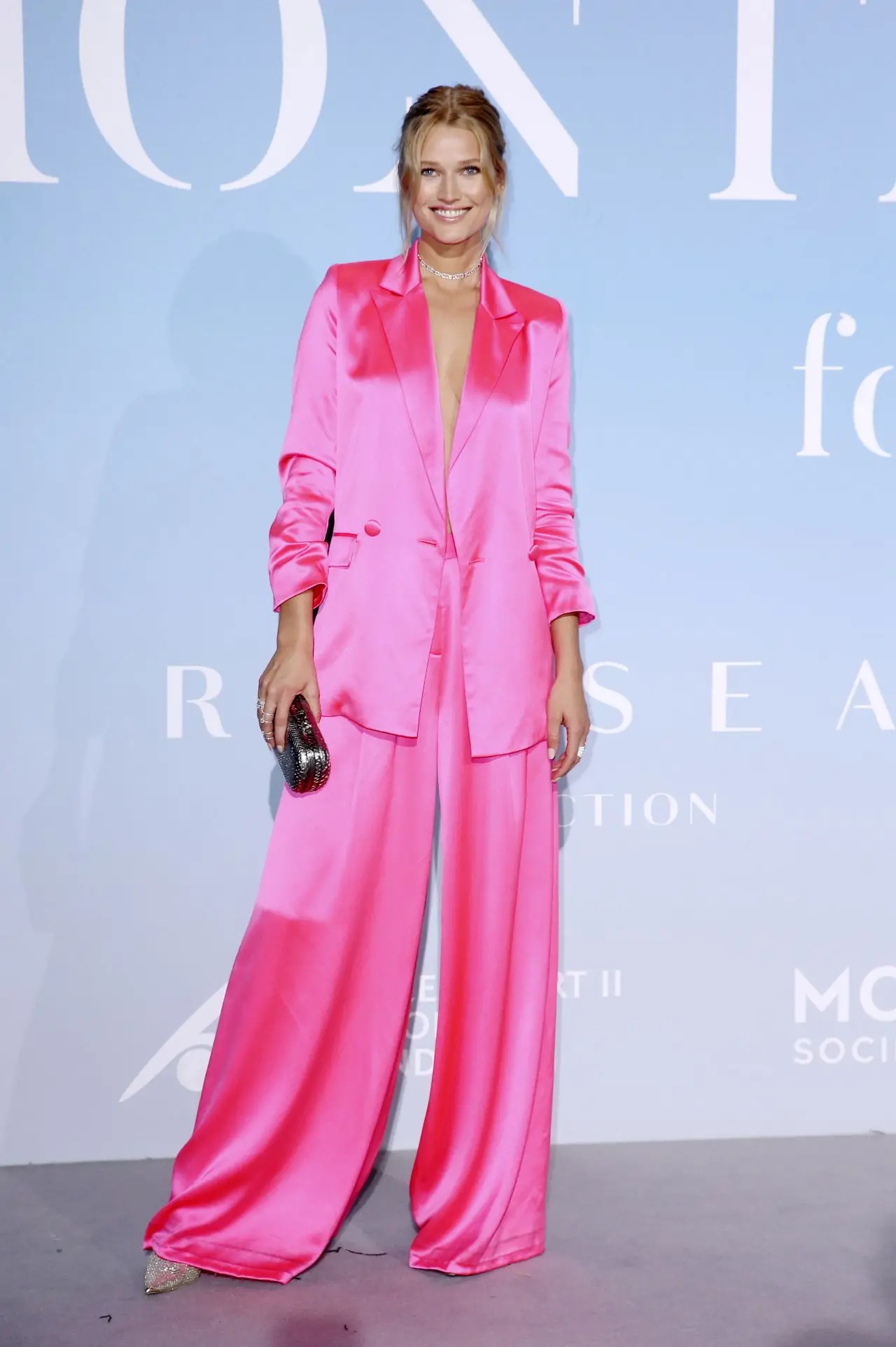 Toni Garrn Stills at Monte Carlo Gala for the Global Ocean 201810